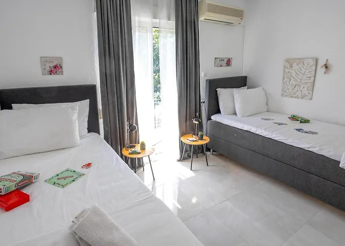 Litsa Case de vacanță